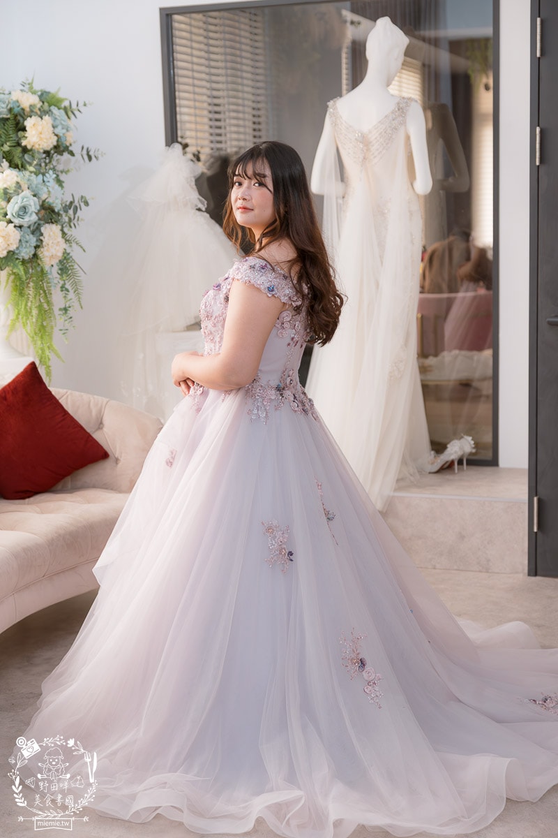 高雄艾絲特手工婚紗|超過150件的棉花糖禮服!客製化禮服與一條龍服務深得超多新人喜愛! - 第32張圖 高雄艾絲特手工婚紗|超過150件的棉花糖禮服!客製化禮服與一條龍服務深得超多新人喜愛!