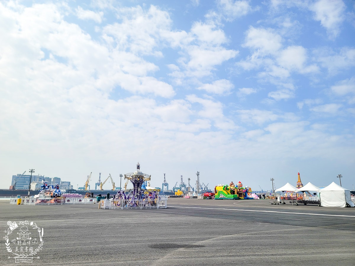 2025高雄冬日遊樂園免費入場！共25座遊樂設施並且貼心設置幼兒氣墊區！遊園券於當日活動開始前1小時，於活動現場發放。