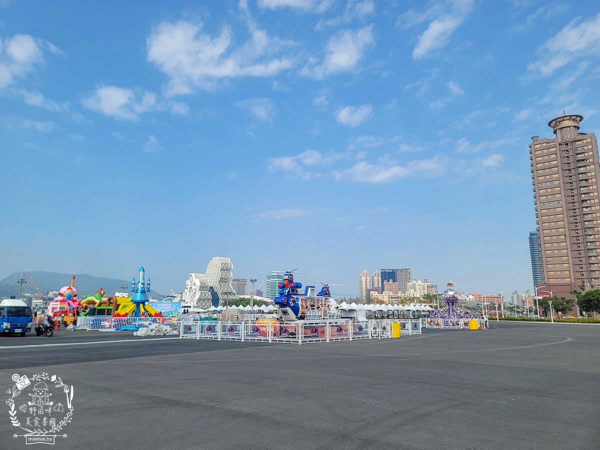 2025高雄冬日遊樂園免費入場！共25座遊樂設施並且貼心設置幼兒氣墊區！遊園券於當日活動開始前1小時，於活動現場發放。