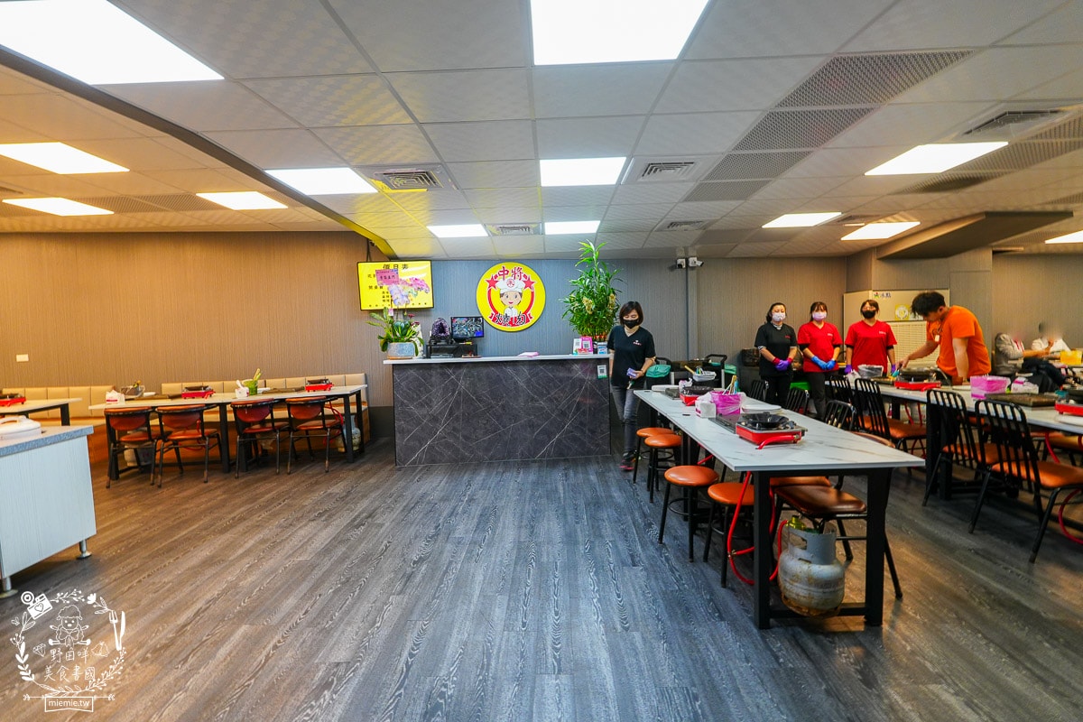 中將燒肉屋火烤兩吃吃到飽|高雄CP值爆高的火烤兩吃吃到飽!最低388元起高達60種以上選項可以DIY的高雄燒肉吃到飽!