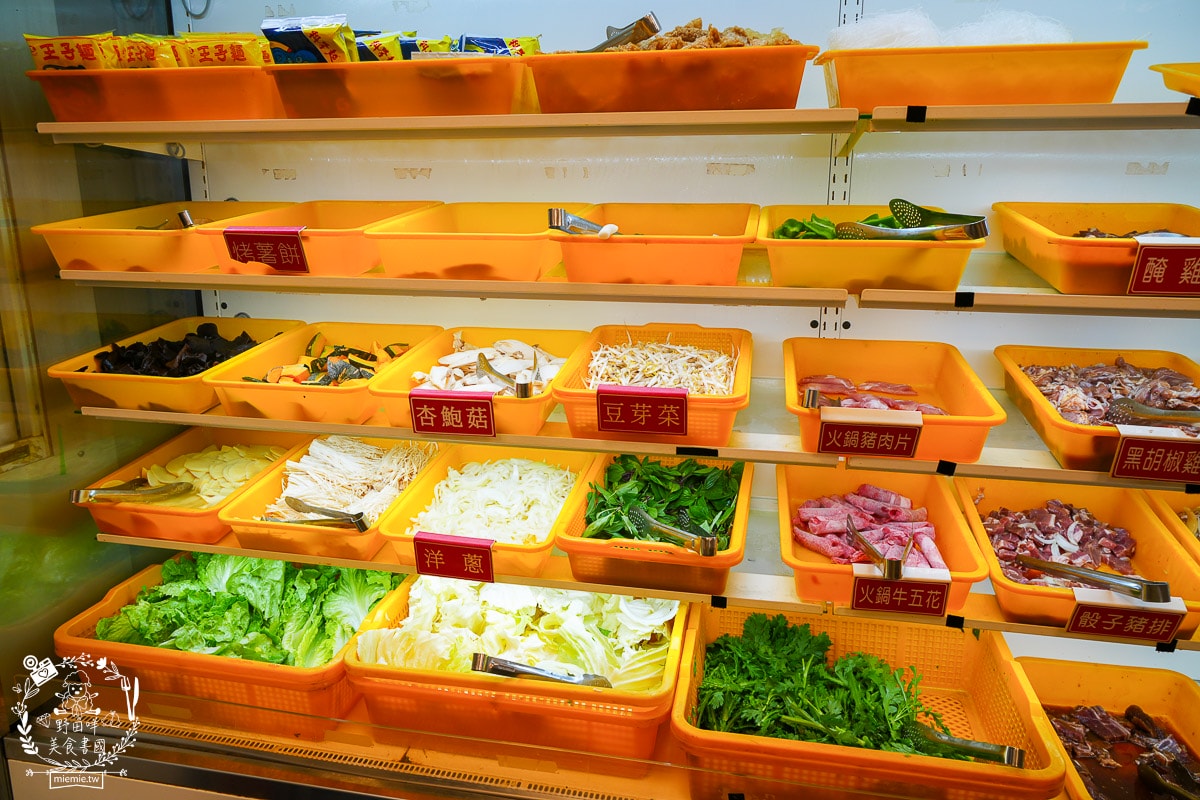 中將燒肉屋火烤兩吃吃到飽|高雄CP值爆高的火烤兩吃吃到飽!最低388元起高達60種以上選項可以DIY的高雄燒肉吃到飽!