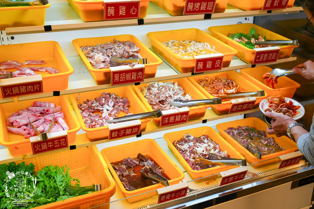 中將燒肉屋火烤兩吃吃到飽|高雄CP值爆高的火烤兩吃吃到飽!最低388元起高達60種以上選項可以DIY的高雄燒肉吃到飽!