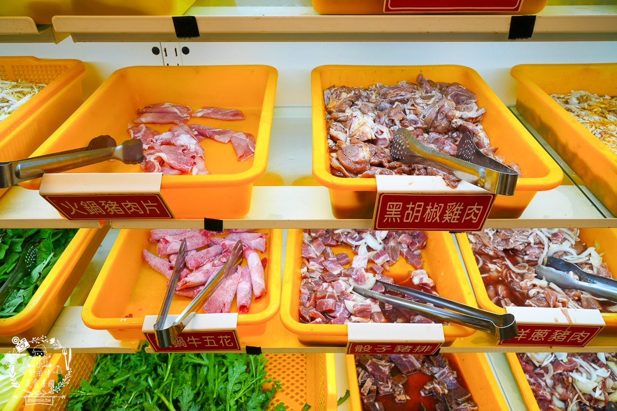 中將燒肉屋火烤兩吃吃到飽|高雄CP值爆高的火烤兩吃吃到飽!最低388元起高達60種以上選項可以DIY的高雄燒肉吃到飽!