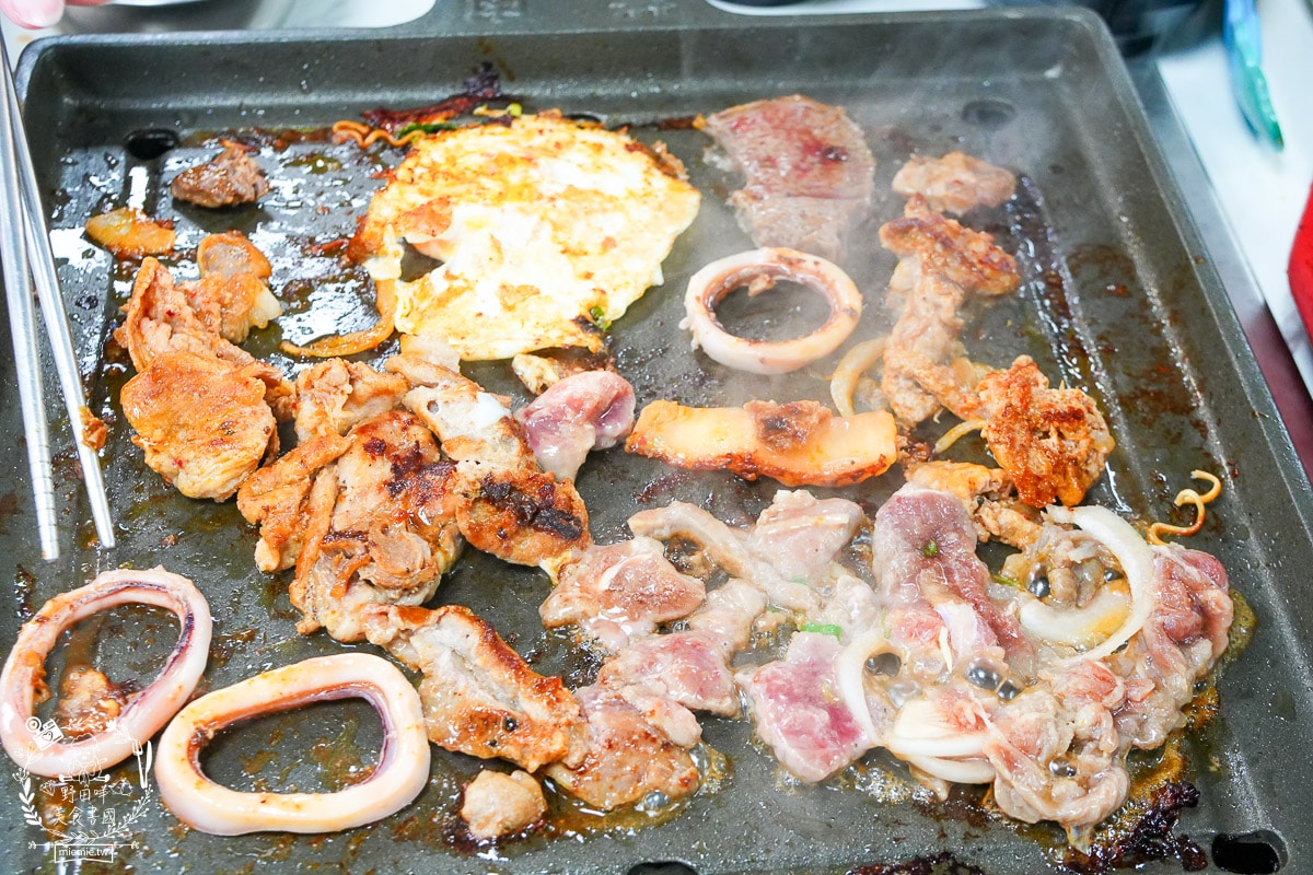 中將燒肉屋火烤兩吃吃到飽|高雄CP值爆高的火烤兩吃吃到飽!最低388元起高達60種以上選項可以DIY的高雄燒肉吃到飽!