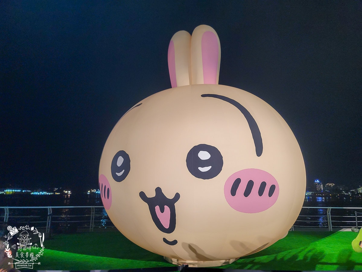 高雄吉伊卡哇三位小可愛出遊流行音樂中心1/25-2/16快來「高雄冬日遊樂園」找吉伊、小八、烏薩奇拍照吧！