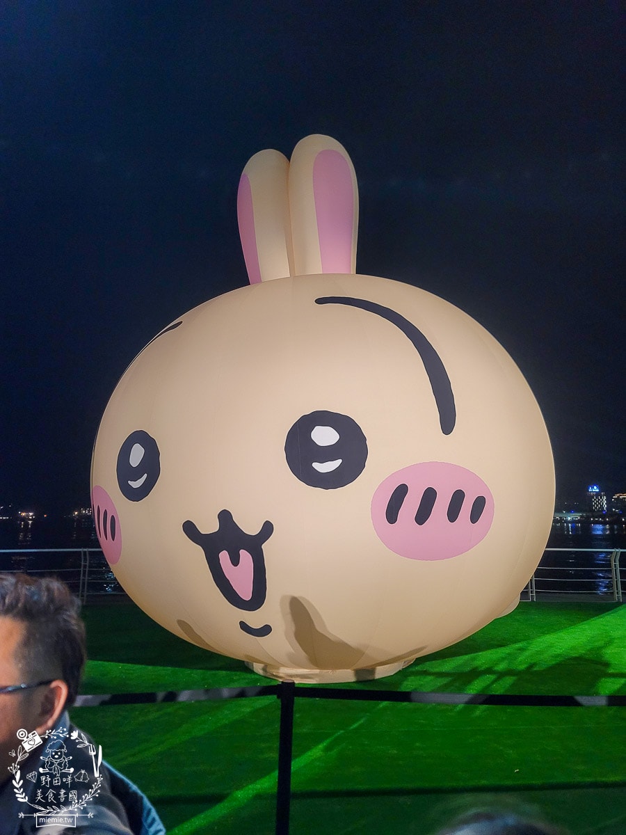 高雄吉伊卡哇三位小可愛出遊流行音樂中心1/25-2/16快來「高雄冬日遊樂園」找吉伊、小八、烏薩奇拍照吧！