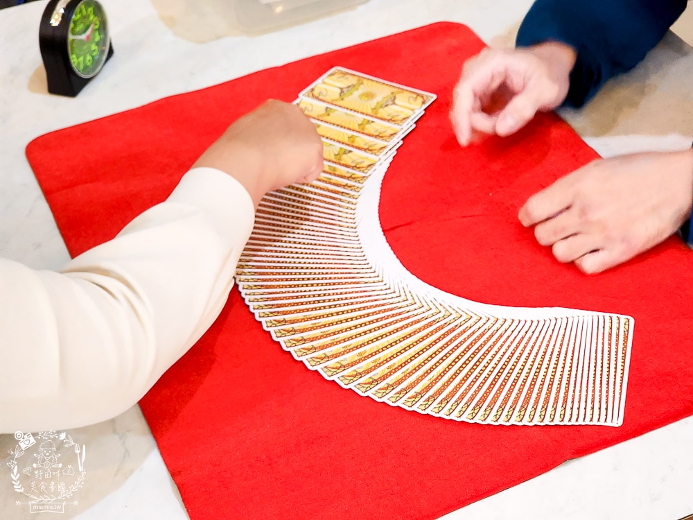 高雄塔羅牌路易士的占卜服務,老師的講解態度好然後算得又準,一個問題只收一百元 - 第5張圖 高雄塔羅牌路易士的占卜服務,老師的講解態度好然後算得又準,一個問題只收一百元