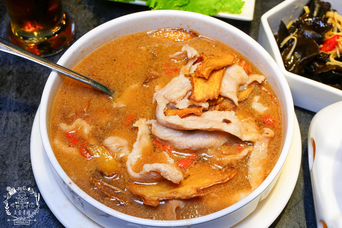 高雄白玉樓經典台菜|台灣四大酒樓經典菜夢時代就能吃到囉！一個人也能爽爽吃台菜？！