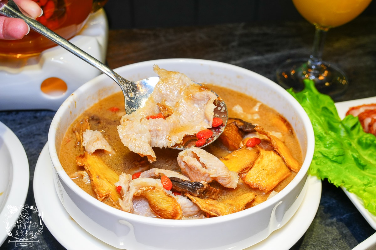 高雄白玉樓經典台菜|台灣四大酒樓經典菜夢時代就能吃到囉！一個人也能爽爽吃台菜？！