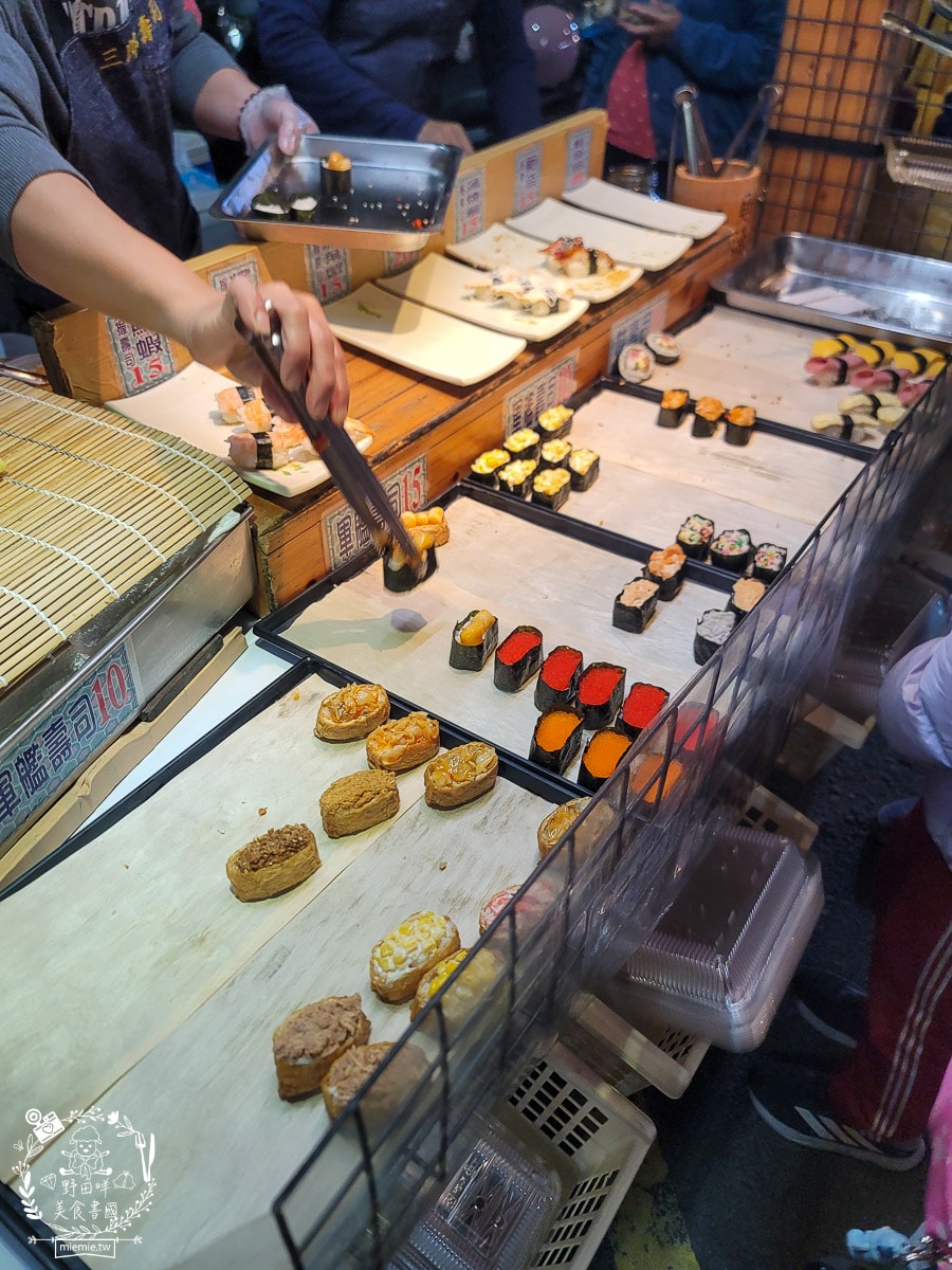 高雄鳳山夜市推薦[鳳山海洋夜市]週四必吃香酥豆腐、沙威瑪、割包、原住民烤肉