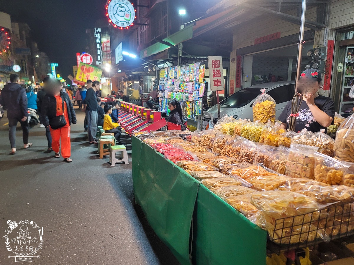 高雄鳳山夜市推薦[鳳山海洋夜市]週四必吃香酥豆腐、沙威瑪、割包、原住民烤肉