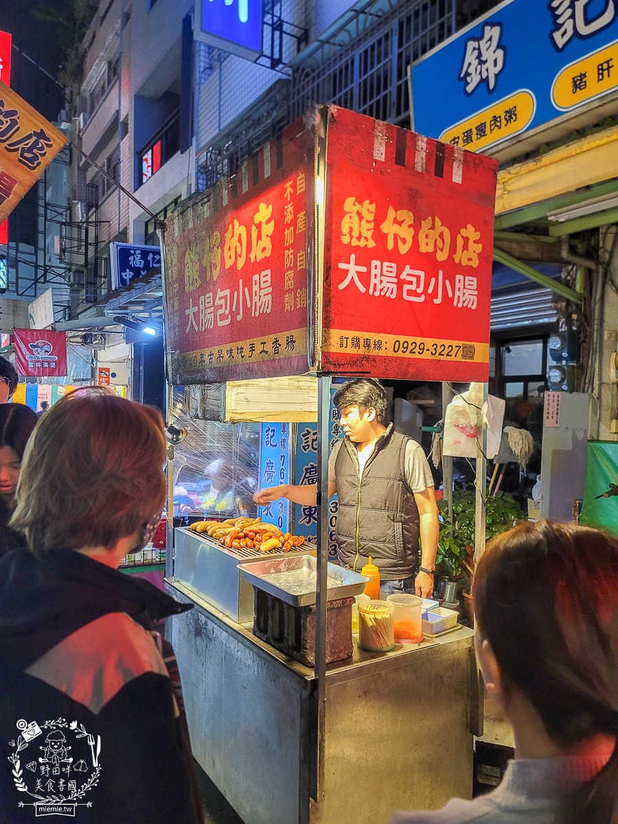 高雄鳳山夜市推薦[鳳山海洋夜市]週四必吃香酥豆腐、沙威瑪、割包、原住民烤肉