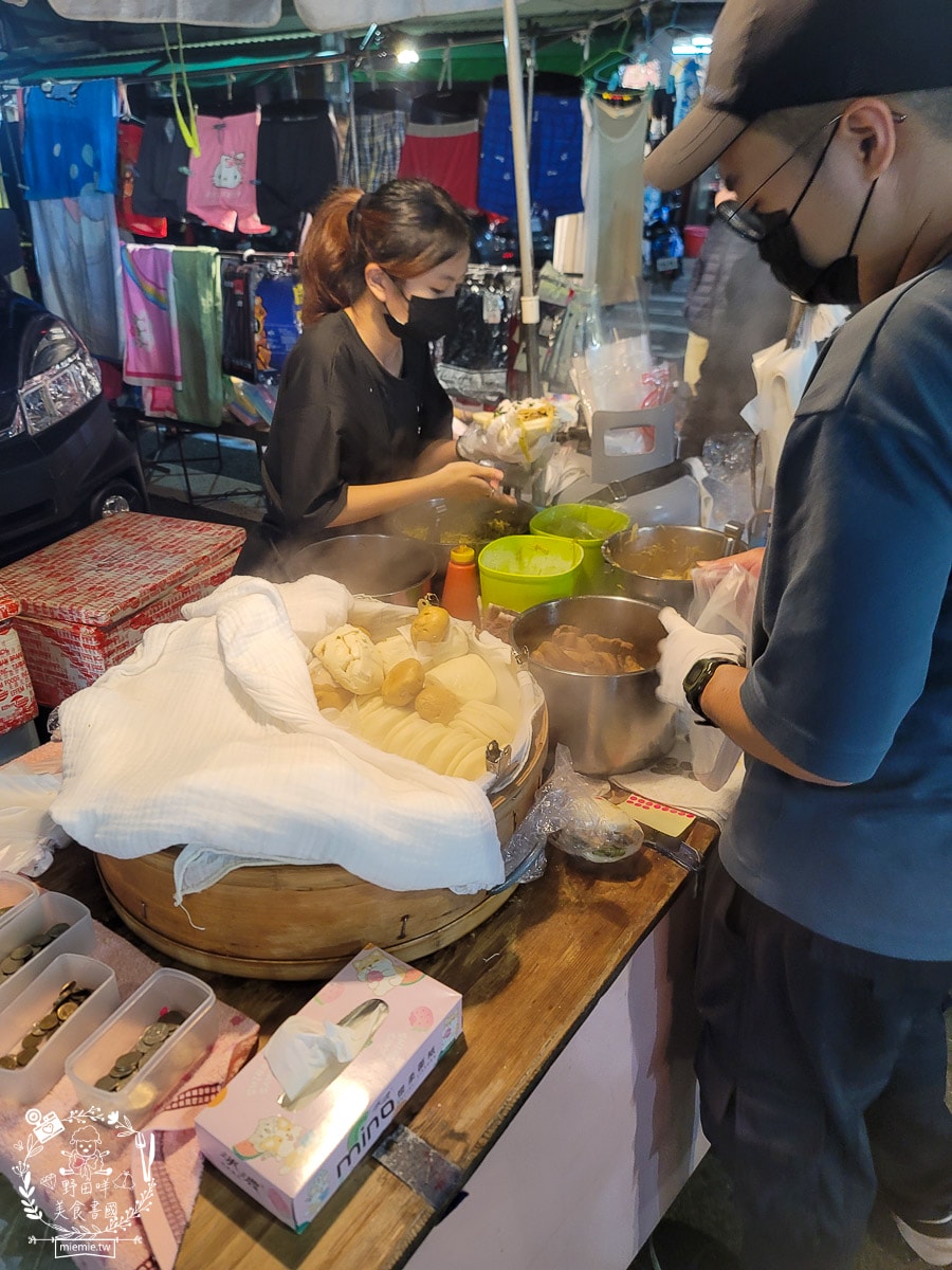 高雄鳳山夜市推薦[鳳山海洋夜市]週四必吃香酥豆腐、沙威瑪、割包、原住民烤肉