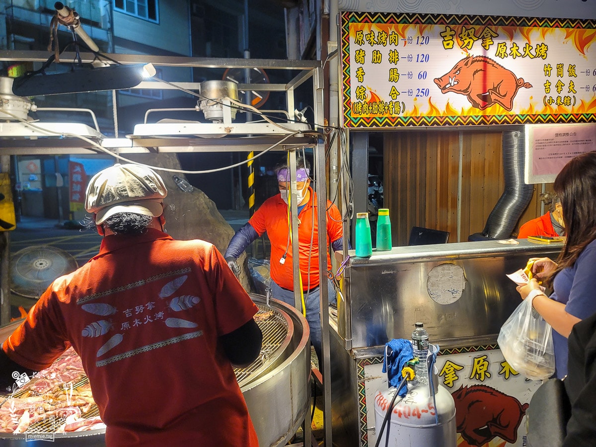 高雄鳳山夜市推薦[鳳山海洋夜市]週四必吃香酥豆腐、沙威瑪、割包、原住民烤肉