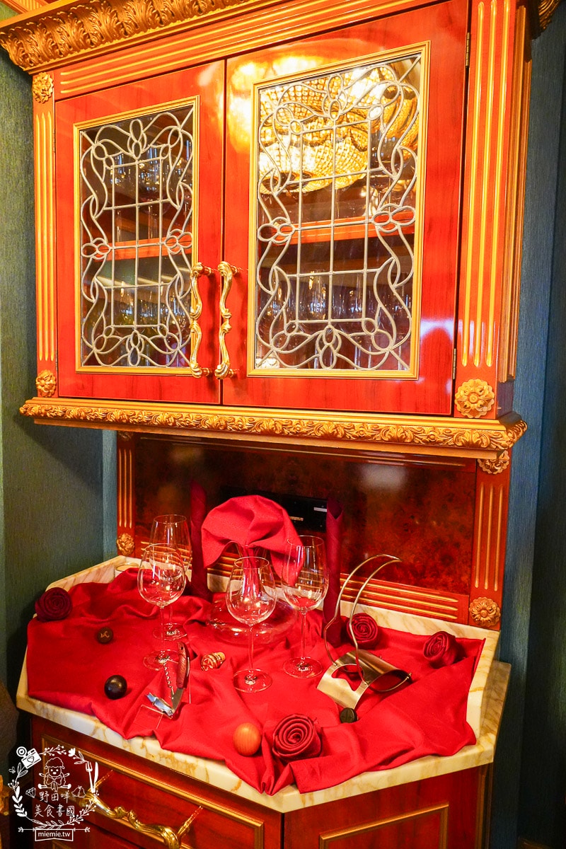 麗星郵輪探索星號免費餐廳與付費餐廳排隊攻略！露台房也能免費吃付費餐廳？號稱舌尖上的郵輪果真名副其實！