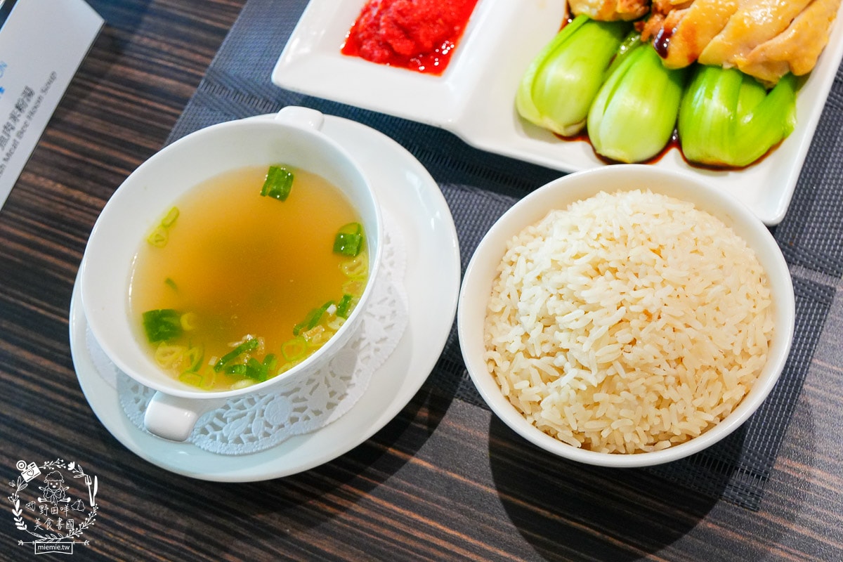 麗星郵輪探索星號免費餐廳與付費餐廳排隊攻略！露台房也能免費吃付費餐廳？號稱舌尖上的郵輪果真名副其實！