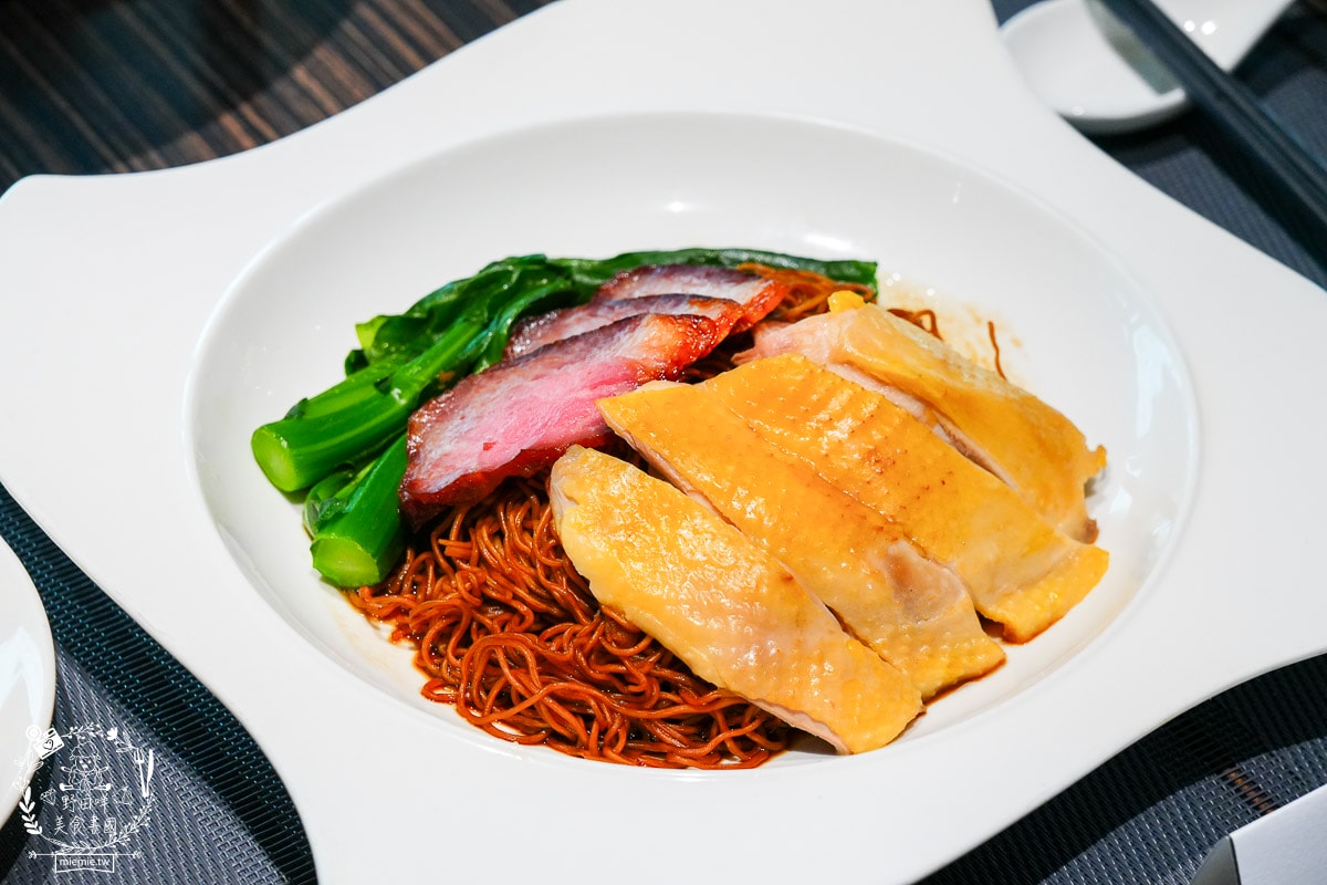 麗星郵輪探索星號免費餐廳與付費餐廳排隊攻略!露台房也能免費吃付費餐廳?號稱舌尖上的郵輪果真名副其實! - 第118張圖 麗星郵輪探索星號免費餐廳與付費餐廳排隊攻略!露台房也能免費吃付費餐廳?號稱舌尖上的郵輪果真名副其實!