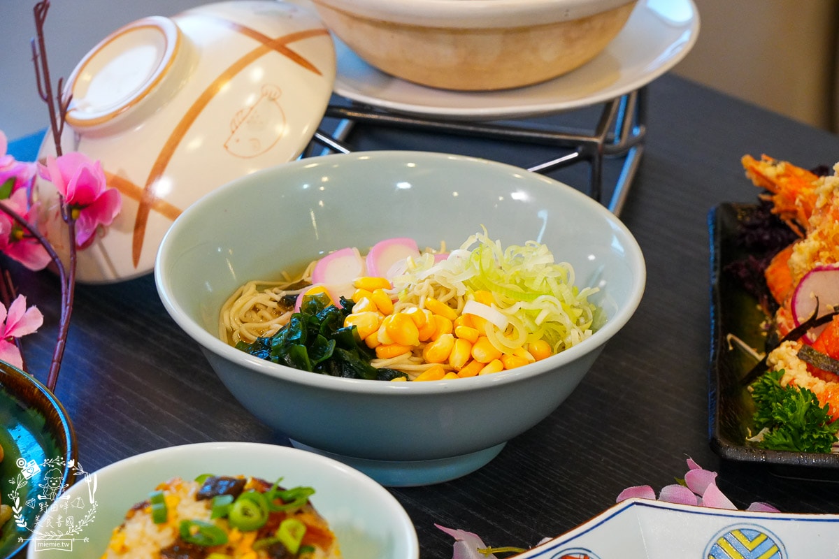 麗星郵輪探索星號免費餐廳與付費餐廳排隊攻略!露台房也能免費吃付費餐廳?號稱舌尖上的郵輪果真名副其實! - 第80張圖 麗星郵輪探索星號免費餐廳與付費餐廳排隊攻略!露台房也能免費吃付費餐廳?號稱舌尖上的郵輪果真名副其實!