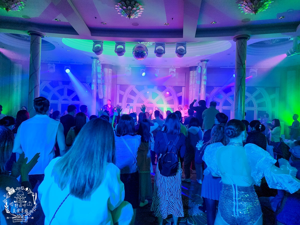 台灣郵輪推薦[麗星郵輪探索星號]三間免費餐廳怎麼吃？陸地行程必買攻略！郵輪價格與網路購買！