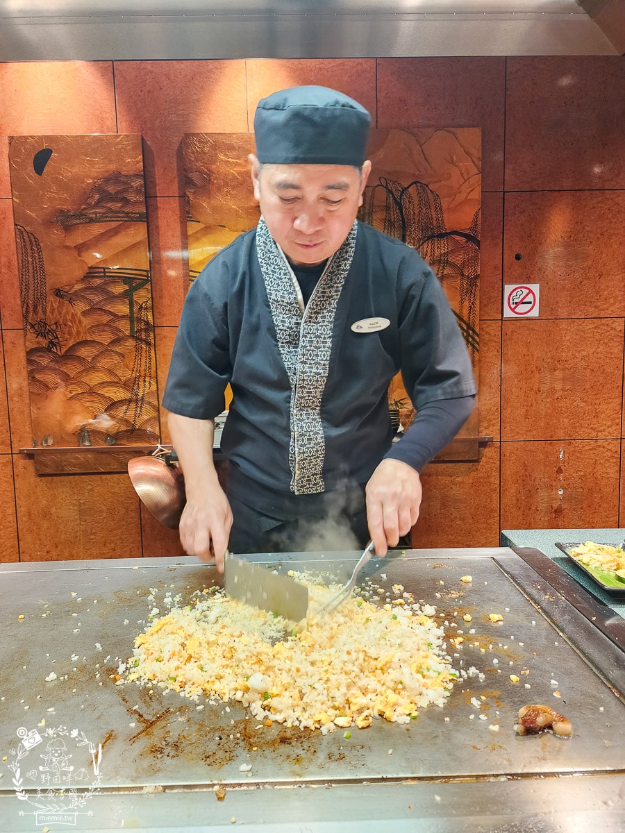 麗星郵輪探索星號免費餐廳與付費餐廳排隊攻略！露台房也能免費吃付費餐廳？號稱舌尖上的郵輪果真名副其實！