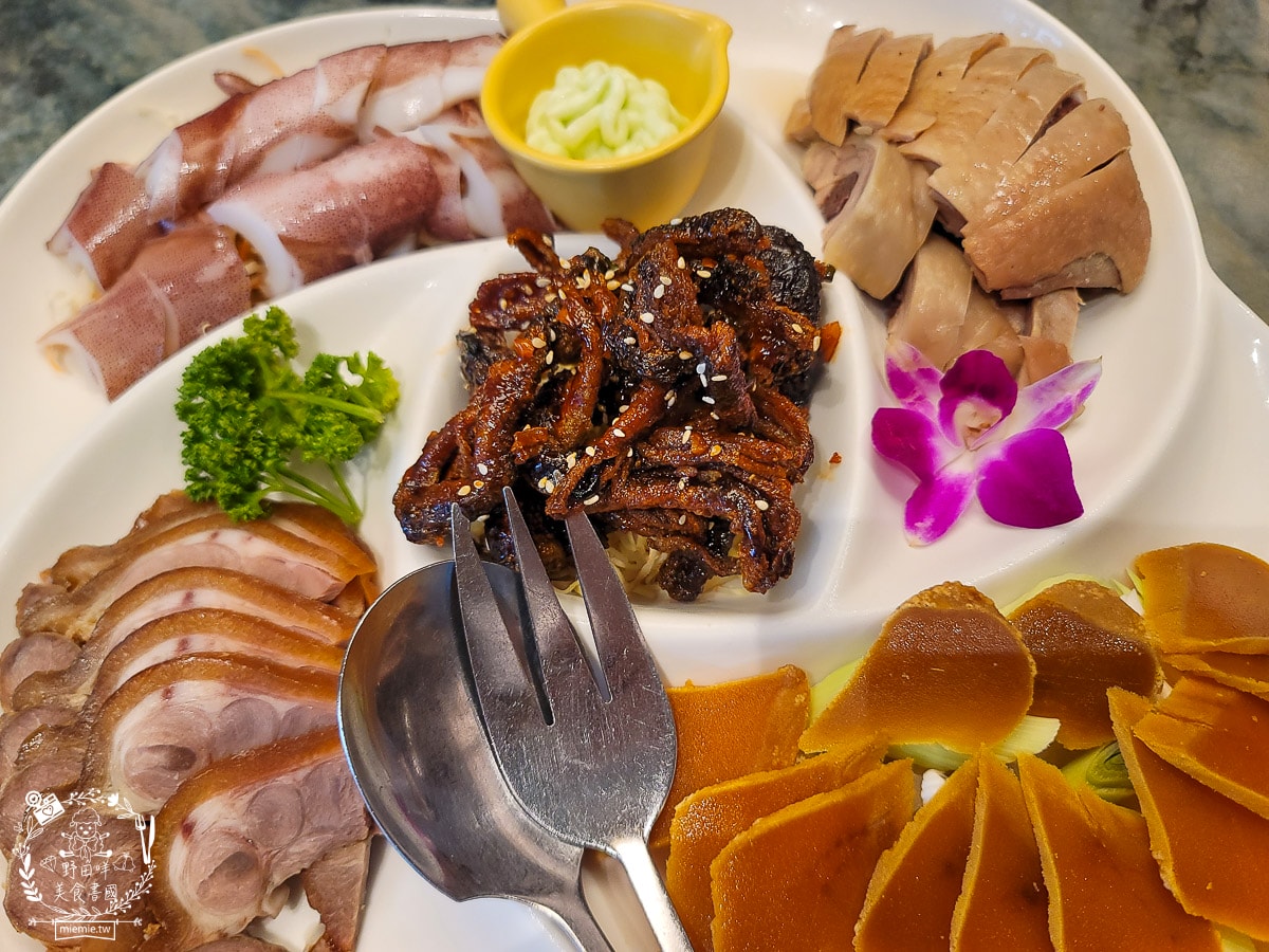 福華大飯店江南春烤鴨套餐桌菜料理|一萬六的桌菜料理開箱品嚐！經典江浙菜+脆皮烤鴨人氣必點！