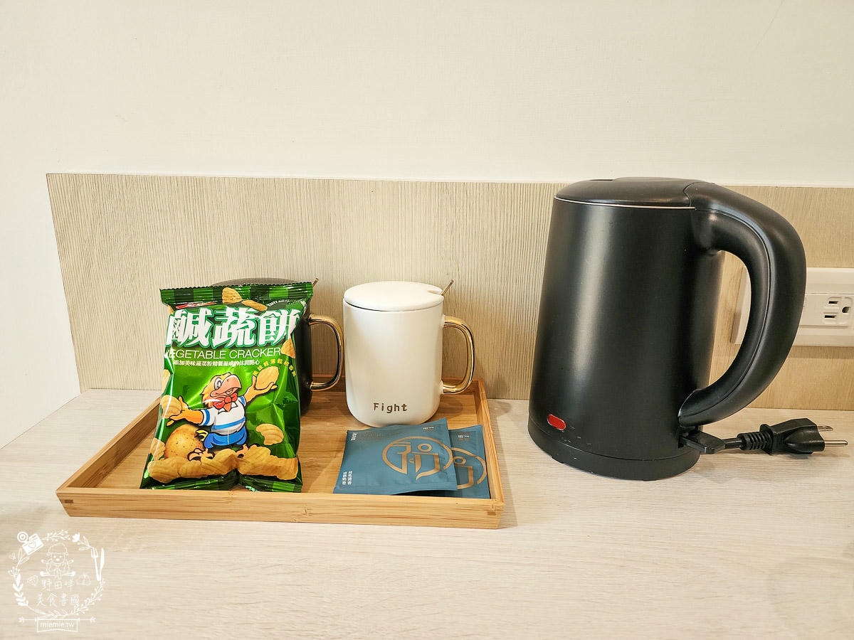 禾旅宿Ho Hostel 墾丁夢幻島｜恆春色彩斑斕的繽紛民宿！豪華陽台房還有夢幻玻璃球可以賞星光？