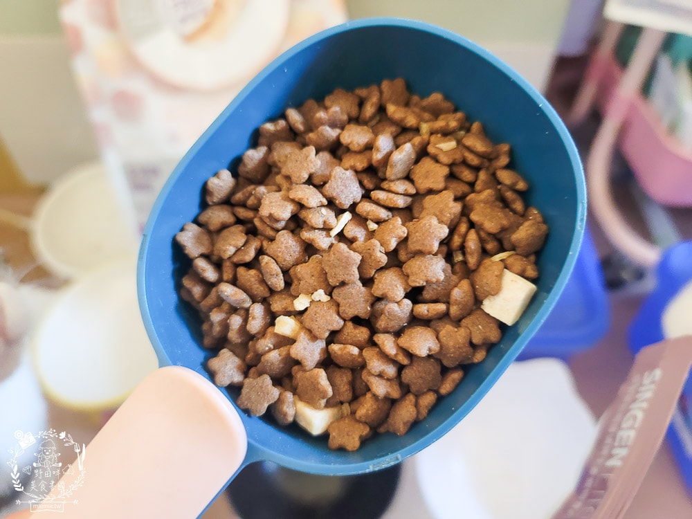 信元發育寶貓用鮮嫩三品與餉味舞食低敏無麩質凍乾(牛/鴨/雞)貓糧|適口性極佳的凍乾貓糧