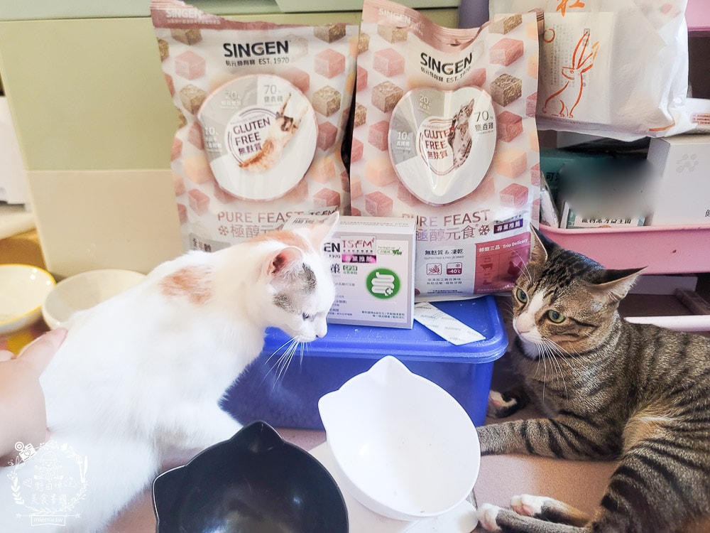 信元發育寶貓用鮮嫩三品與餉味舞食低敏無麩質凍乾(牛/鴨/雞)貓糧|適口性極佳的凍乾貓糧