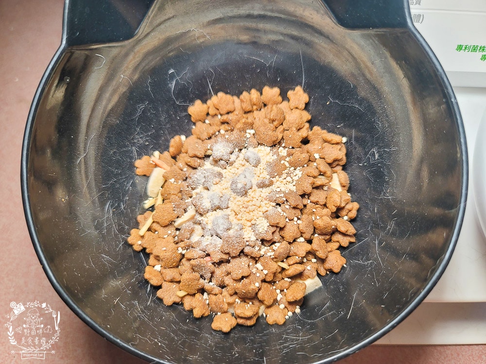 信元發育寶貓用鮮嫩三品與餉味舞食低敏無麩質凍乾(牛/鴨/雞)貓糧|適口性極佳的凍乾貓糧