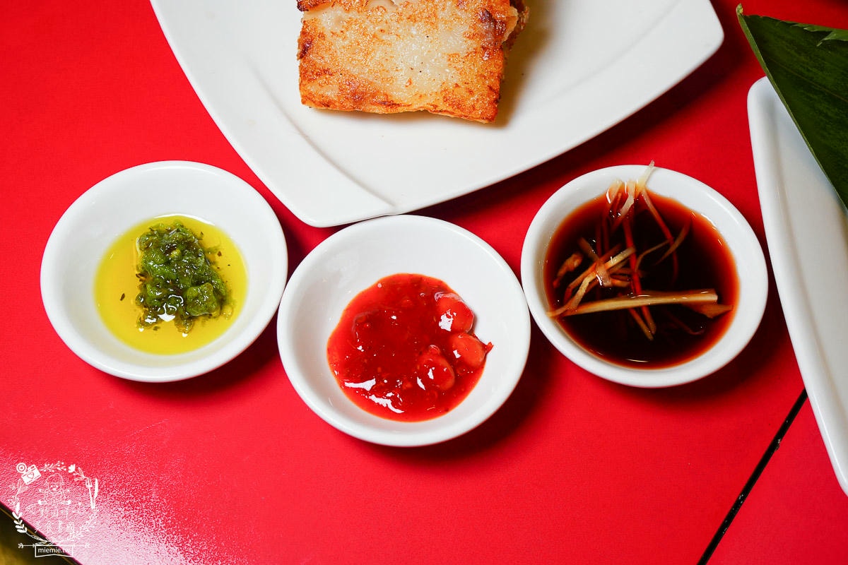 高雄港式點心推薦[地糖仔]高雄市長花媽回訪超多次的港式茶飲！平假日都座無虛席的港點名店！