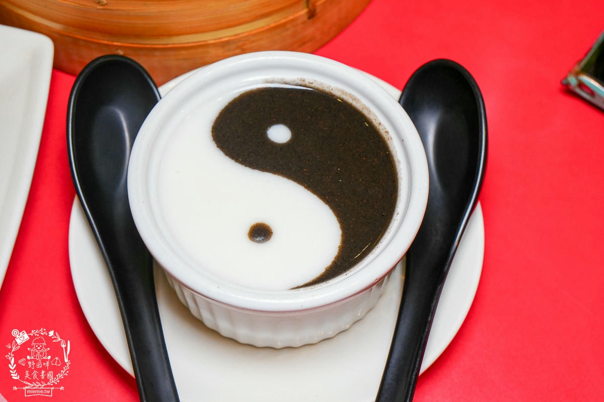 高雄港式點心推薦[地糖仔]高雄市長花媽回訪超多次的港式茶飲！平假日都座無虛席的港點名店！