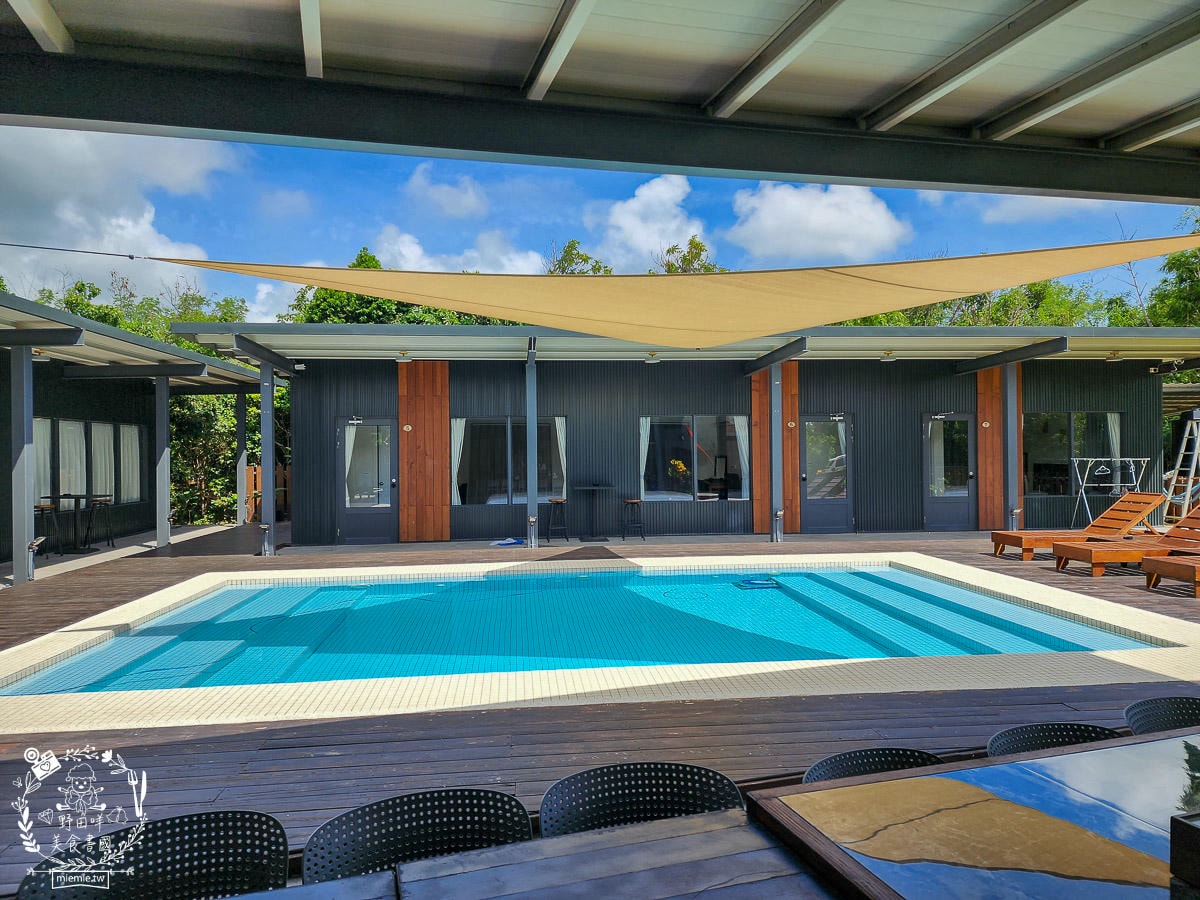 森深小苑 墾丁villa｜坐擁寬敞泳池與森林氣息場地的墾丁villa包棟民宿！還能歡唱KTV與輕鬆烤肉