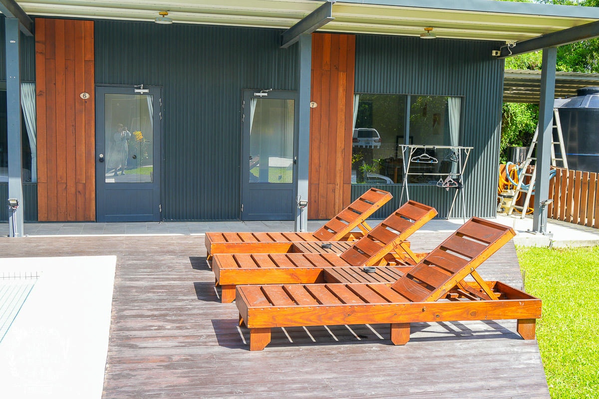 森深小苑 墾丁villa｜坐擁寬敞泳池與森林氣息場地的墾丁villa包棟民宿！還能歡唱KTV與輕鬆烤肉