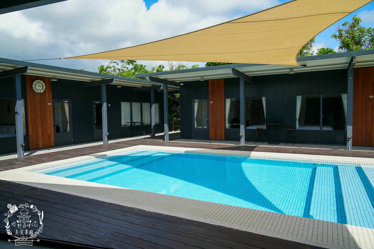 森深小苑 墾丁villa｜坐擁寬敞泳池與森林氣息場地的墾丁villa包棟民宿！還能歡唱KTV與輕鬆烤肉