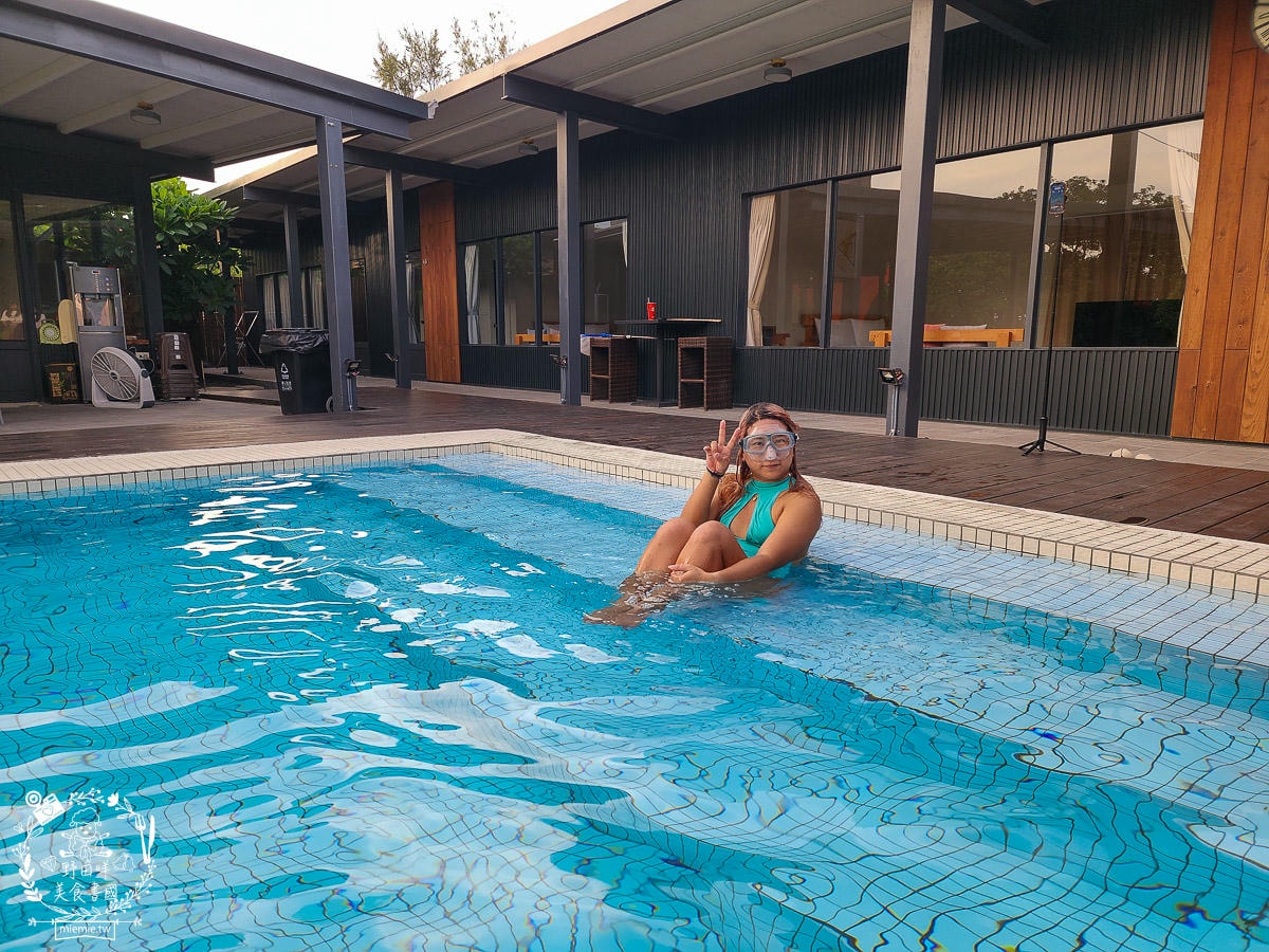 森深小苑 墾丁villa｜坐擁寬敞泳池與森林氣息場地的墾丁villa包棟民宿！還能歡唱KTV與輕鬆烤肉