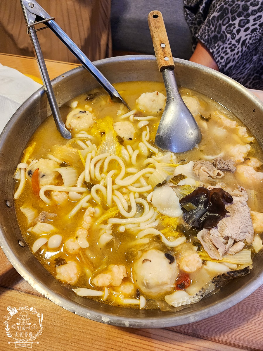 森深小苑 墾丁villa｜坐擁寬敞泳池與森林氣息場地的墾丁villa包棟民宿！還能歡唱KTV與輕鬆烤肉