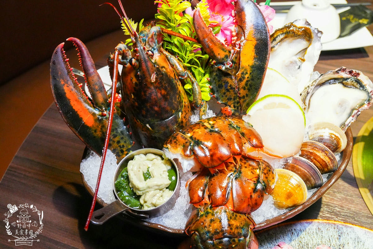 高雄精緻火鍋推薦!銅花涮涮鍋-超豐盛的海陸套餐!專人服務好享受!高雄生日餐廳推薦! - 第31張圖 高雄精緻火鍋推薦!銅花涮涮鍋-超豐盛的海陸套餐!專人服務好享受!高雄生日餐廳推薦!