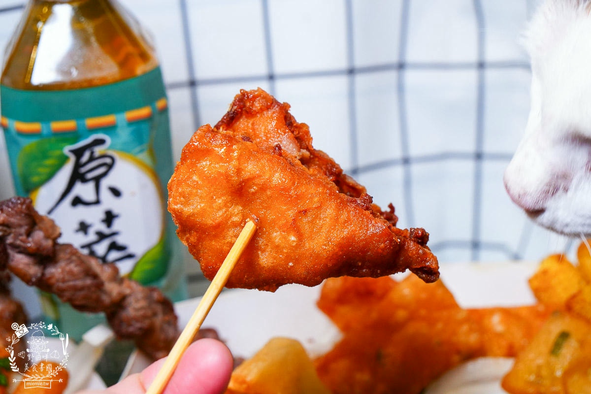 雄喝呷鹹酥鷄|高雄隱藏在鼎中路的超有料鹽酥雞！滿額送可口可樂或原萃！三民鹹酥雞推薦！