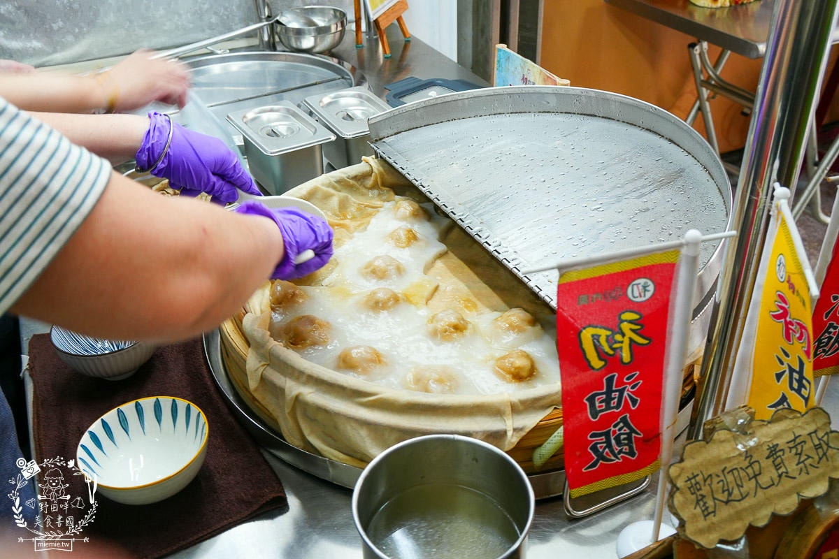 鳳山肉圓四神湯油飯推薦[初肉圓]超平價的鳳山美食！肉圓油飯人氣必點！四神湯料超級多？