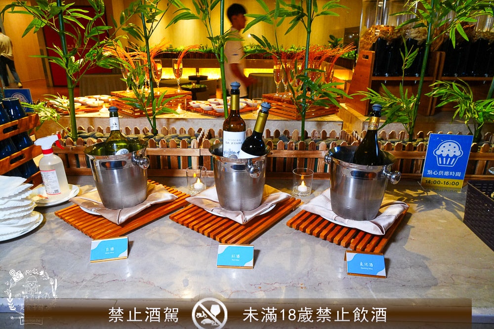 長榮鳳凰酒店(礁溪)鳳凰飴號 | 邀請制行政酒廊下午茶飲品調酒無限供應！凡符合獲邀入席資格之房客即可免費入座鳳凰飴號享用輕食、咖啡、調酒。