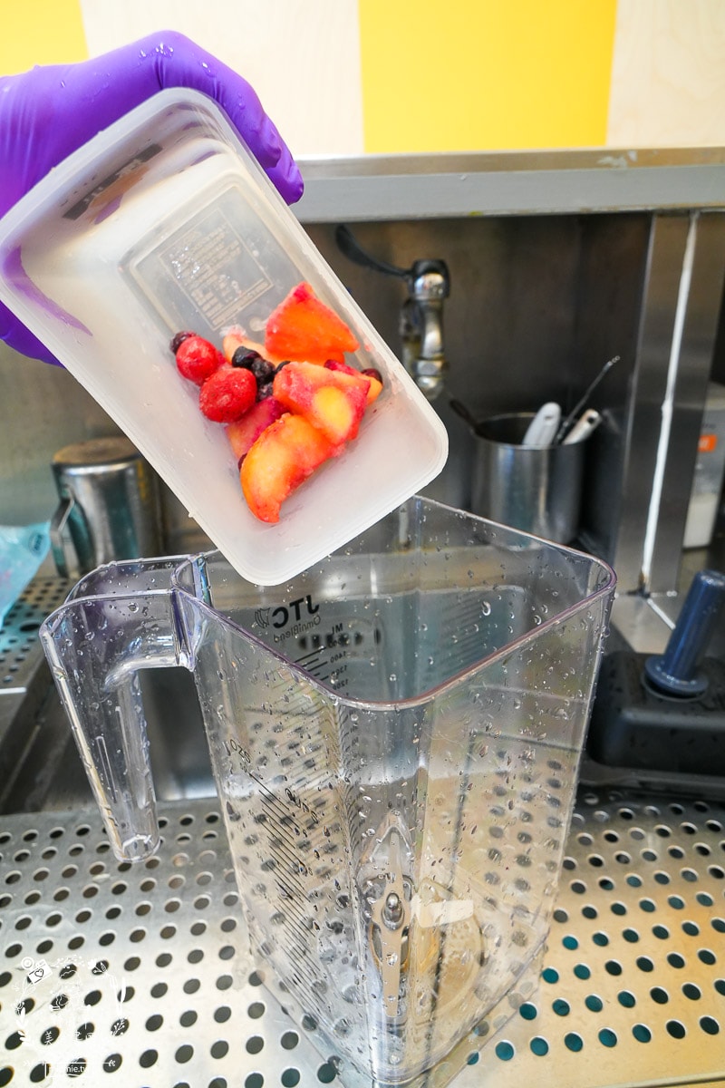 nanafru 娜娜福果優茶飲專賣｜超繽紛的果優人氣必喝！生椰喝起來居然毫無違和感？水果美式超清爽又香甜！