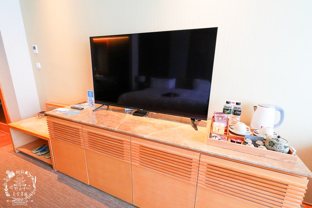 長榮鳳凰酒店(礁溪)一泊二食開箱|礁溪超強的溫泉飯店!桂冠自助餐松葉蟹腳吃到飽!鳳凰飴號下午茶甜點跟酒品無限供應! - 第11張圖