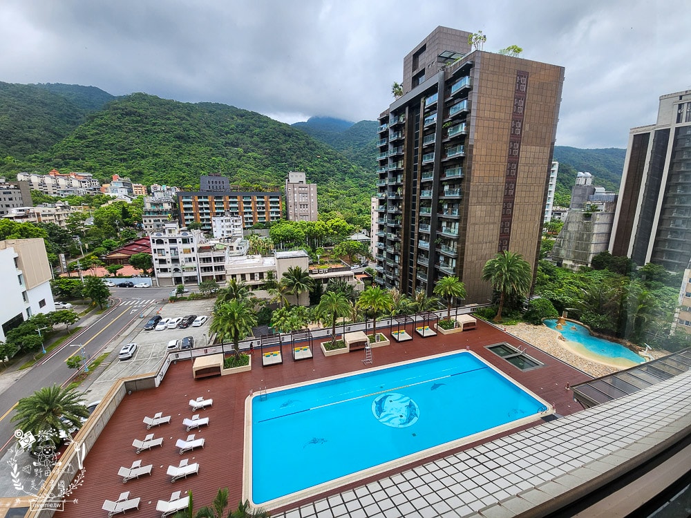 長榮鳳凰酒店(礁溪)一泊二食開箱|礁溪超強的溫泉飯店!桂冠自助餐松葉蟹腳吃到飽!鳳凰飴號下午茶甜點跟酒品無限供應! - 第16張圖