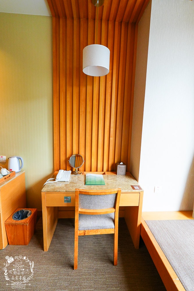 長榮鳳凰酒店(礁溪)一泊二食開箱|礁溪超強的溫泉飯店!桂冠自助餐松葉蟹腳吃到飽!鳳凰飴號下午茶甜點跟酒品無限供應! - 第29張圖