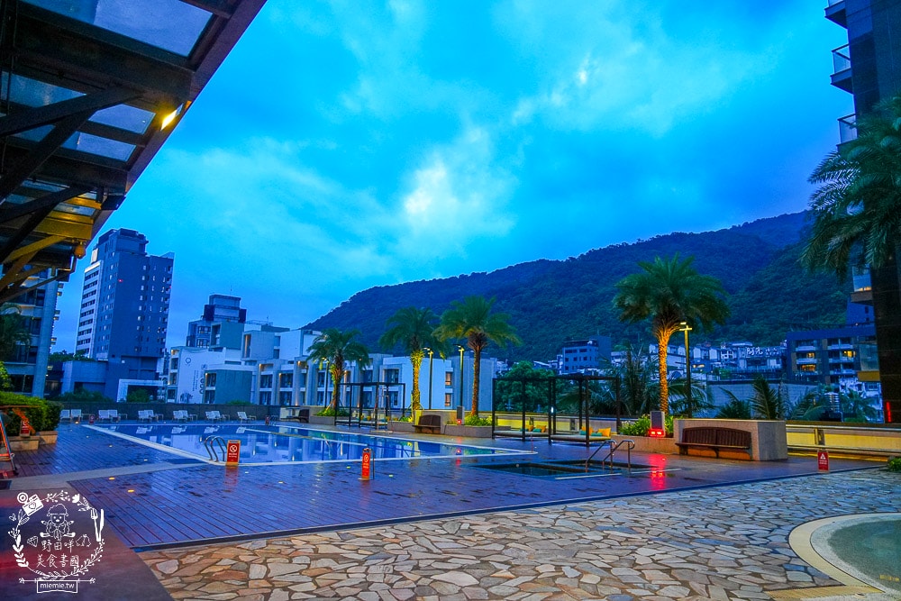 長榮鳳凰酒店(礁溪)一泊二食開箱|礁溪超強的溫泉飯店!桂冠自助餐松葉蟹腳吃到飽!鳳凰飴號下午茶甜點跟酒品無限供應! - 第31張圖