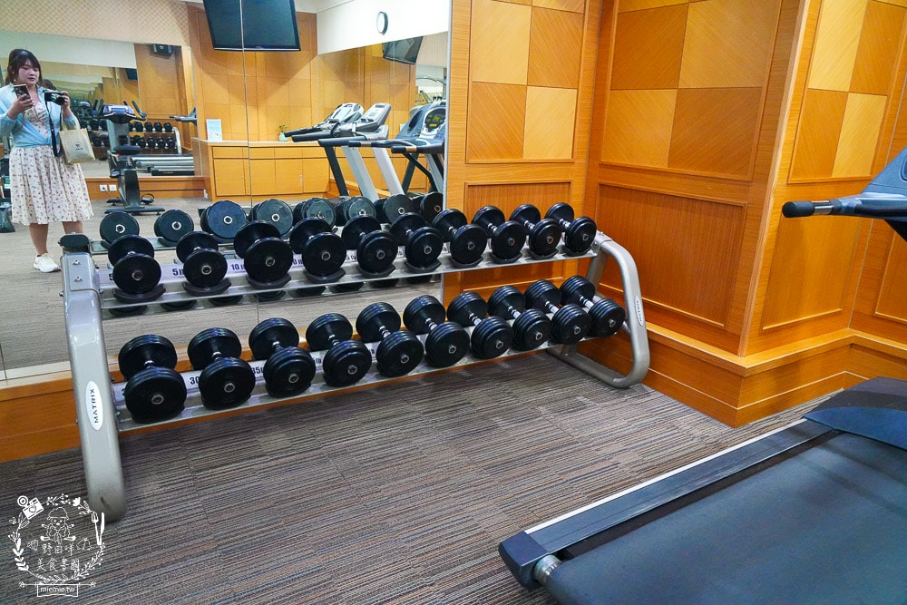 長榮鳳凰酒店(礁溪)一泊二食開箱|礁溪超強的溫泉飯店!桂冠自助餐松葉蟹腳吃到飽!鳳凰飴號下午茶甜點跟酒品無限供應! - 第47張圖