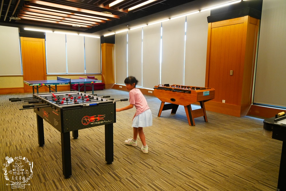 長榮鳳凰酒店(礁溪)一泊二食開箱|礁溪超強的溫泉飯店!桂冠自助餐松葉蟹腳吃到飽!鳳凰飴號下午茶甜點跟酒品無限供應! - 第42張圖