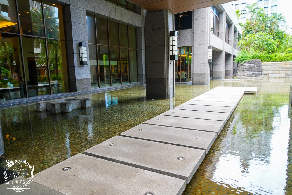 長榮鳳凰酒店(礁溪)一泊二食開箱|礁溪超強的溫泉飯店!桂冠自助餐松葉蟹腳吃到飽!鳳凰飴號下午茶甜點跟酒品無限供應! - 第8張圖