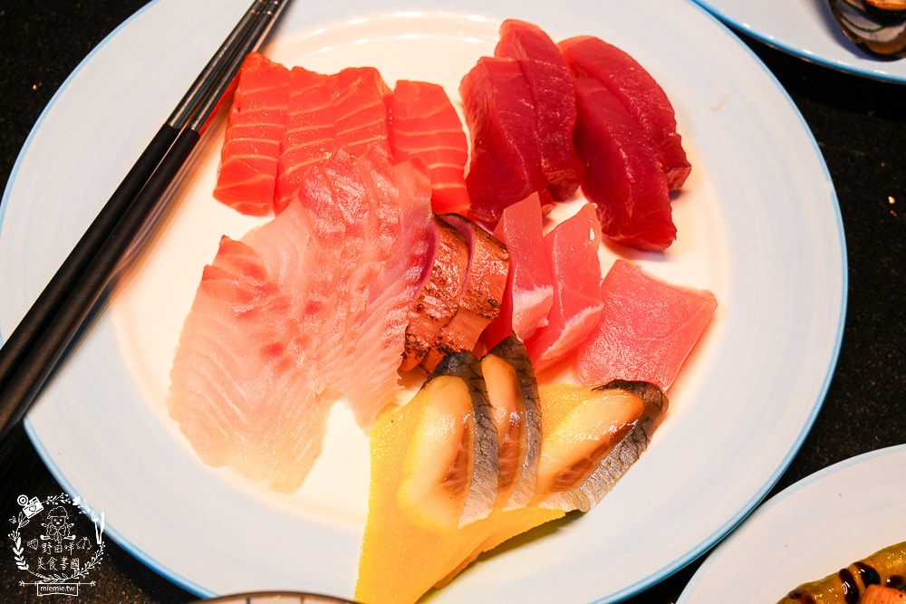 長榮鳳凰酒店(礁溪)桂冠自助餐廳吃到飽|全鴨宴鳳凰烤鴨6吃到飽 、松葉蟹腳吃到飽、現煎美國牛等破百品項吃到飽 - 第69張圖