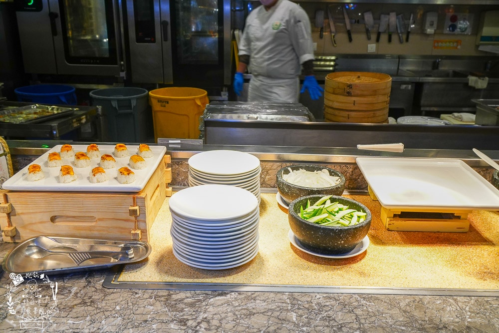 長榮鳳凰酒店(礁溪)桂冠自助餐廳吃到飽|全鴨宴鳳凰烤鴨6吃到飽 、松葉蟹腳吃到飽、現煎美國牛等破百品項吃到飽 - 第25張圖